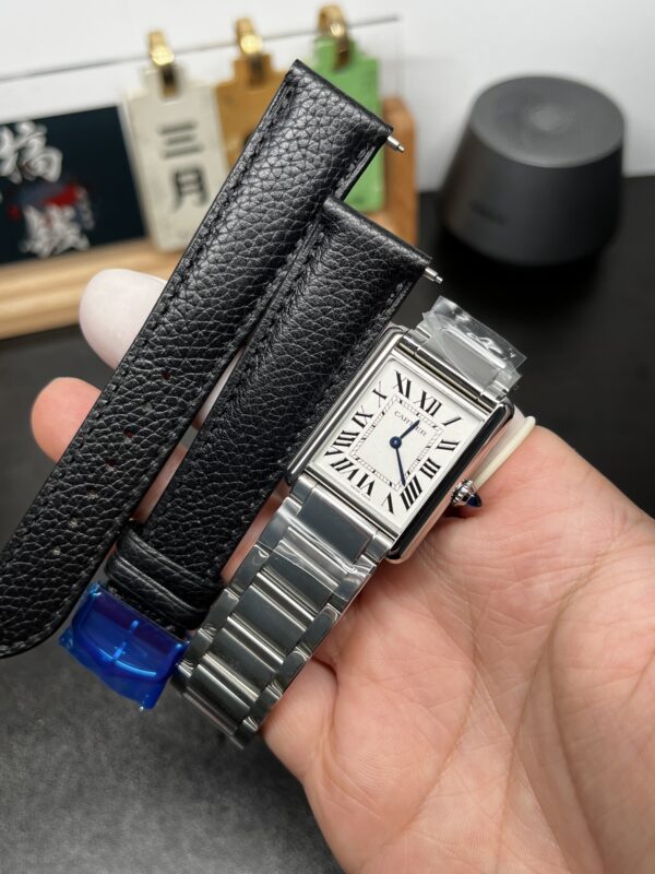 i1773940141950_924_0_5-3.jpg Cartier Tank (TANK)