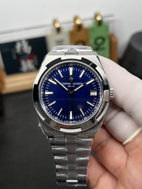 Vacheron Constantin Overseas 4500V Blue