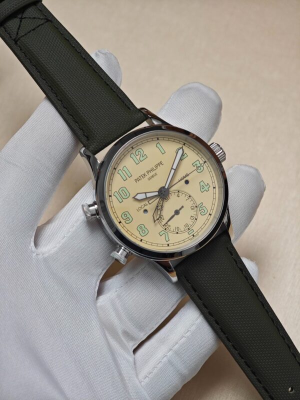 Patek Philippe Watch 5524G