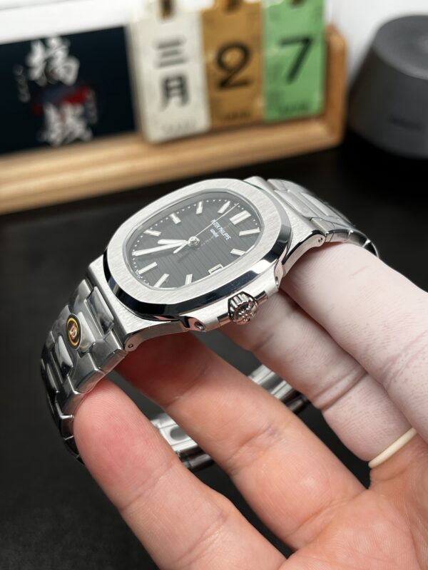 Patek Philippe Nautilus (NAUTILUS) Green