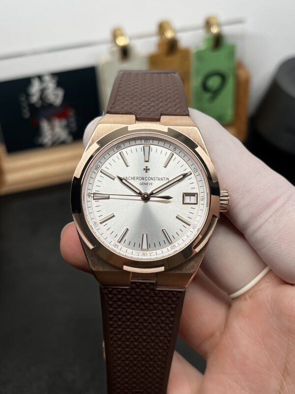 Vacheron Constantin Overseas (OVERSEAS) Rose Gold