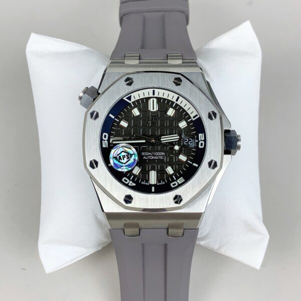 Audemars Piguet Watch 15720 Gray