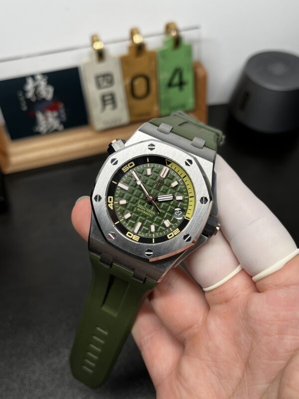 Audemars Piguet Watch 15720 Green