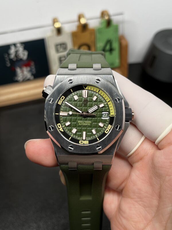Audemars Piguet Watch 15720 Green