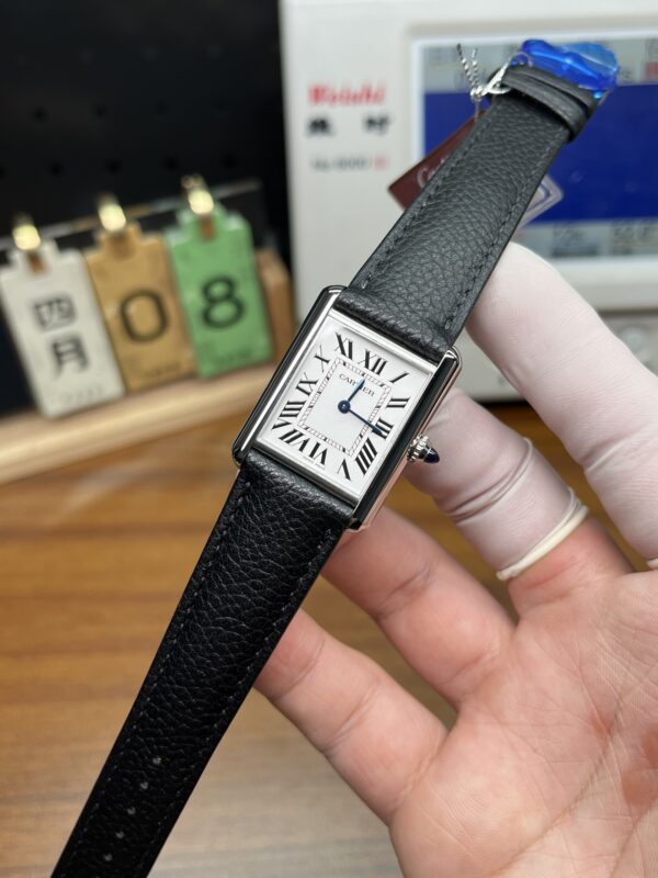 i1775587631928_5454_0_5.jpg Cartier Tank (TANK)