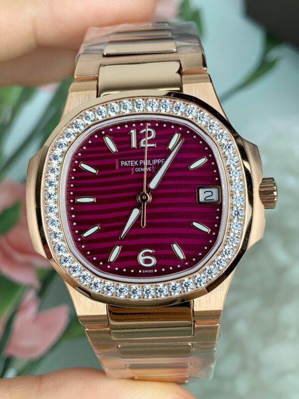 Patek Philippe Nautilus (NAUTILUS) Rose Gold