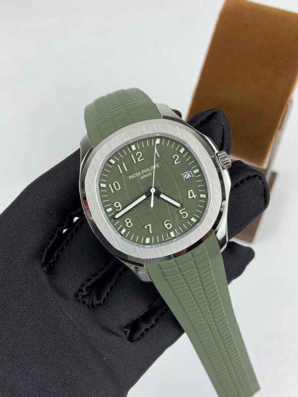 Patek Philippe Aquanaut (AQUANAUT)