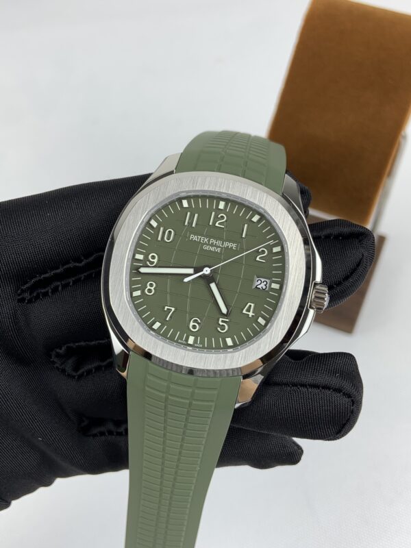 Patek Philippe Aquanaut (AQUANAUT)