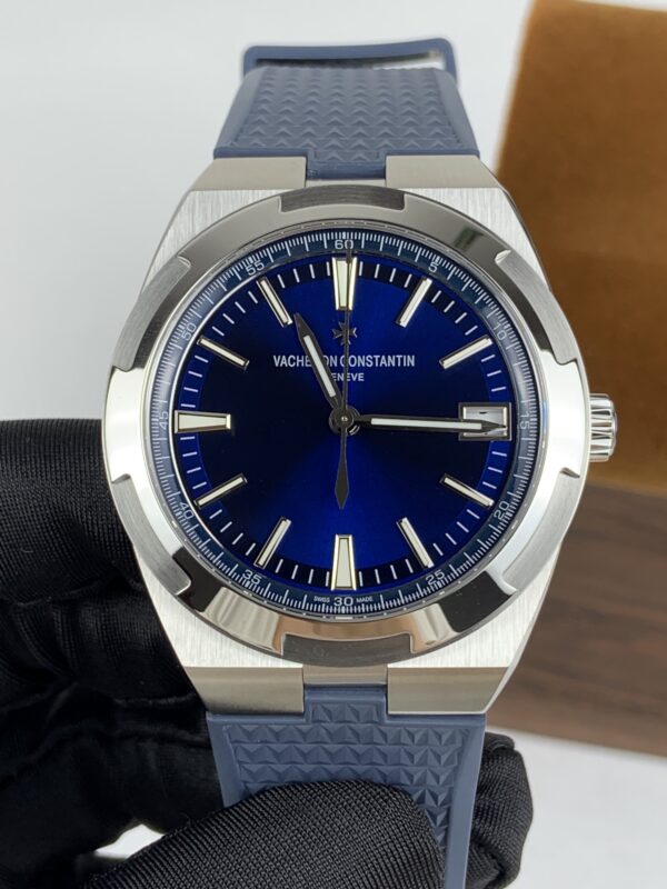 Patek Philippe Overseas 4500V Blue