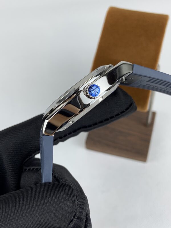 Patek Philippe Overseas 4500V Blue