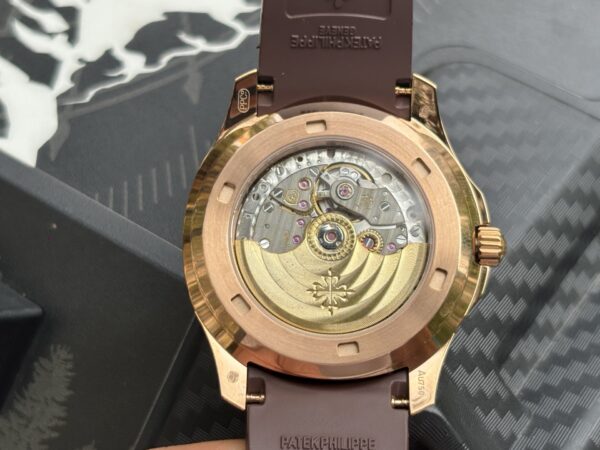Patek Philippe Aquanaut 5261-001 Blue