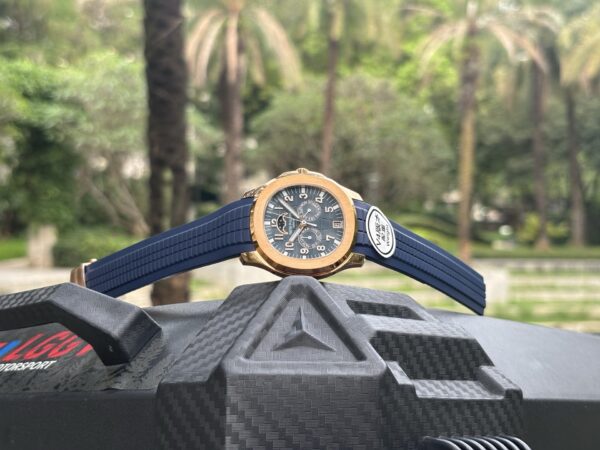 Patek Philippe Aquanaut 5261-001 Blue