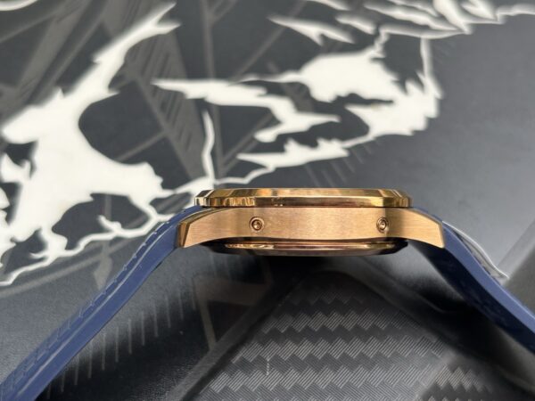 Patek Philippe Aquanaut 5261-001 Blue