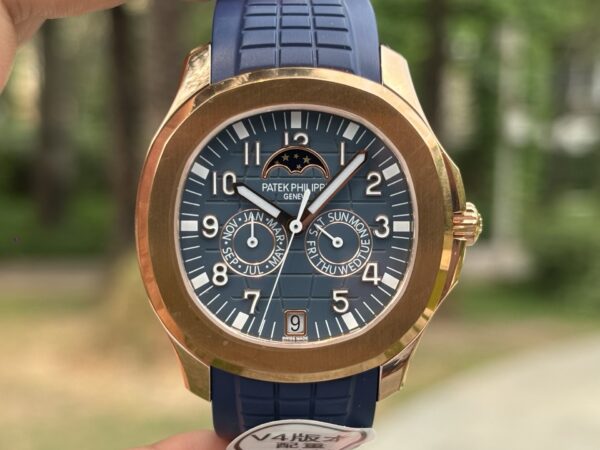 Patek Philippe Aquanaut 5261-001 Blue