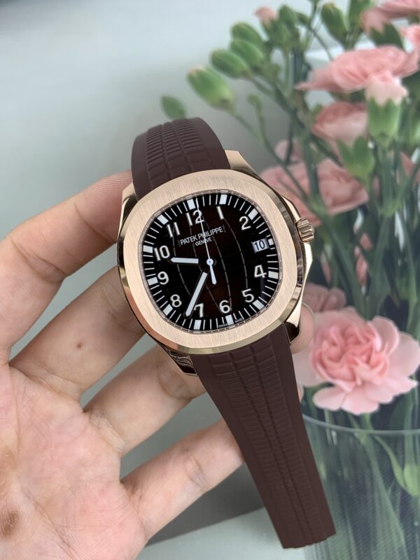 Patek Philippe Aquanaut (AQUANAUT) Rose Gold