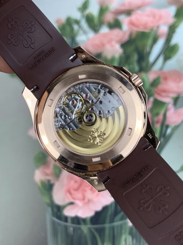 Patek Philippe Aquanaut (AQUANAUT) Rose Gold
