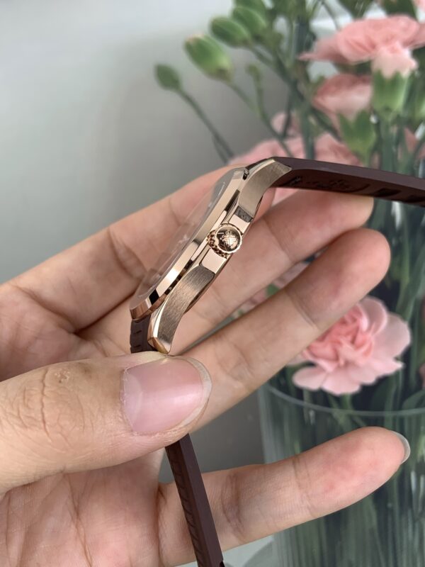 Patek Philippe Aquanaut (AQUANAUT) Rose Gold