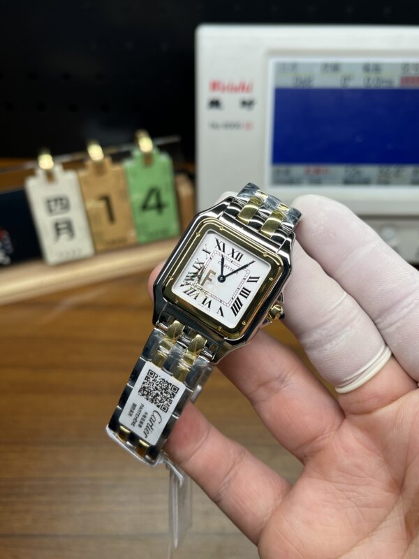 Cartier Panthere (PANTHERE)
