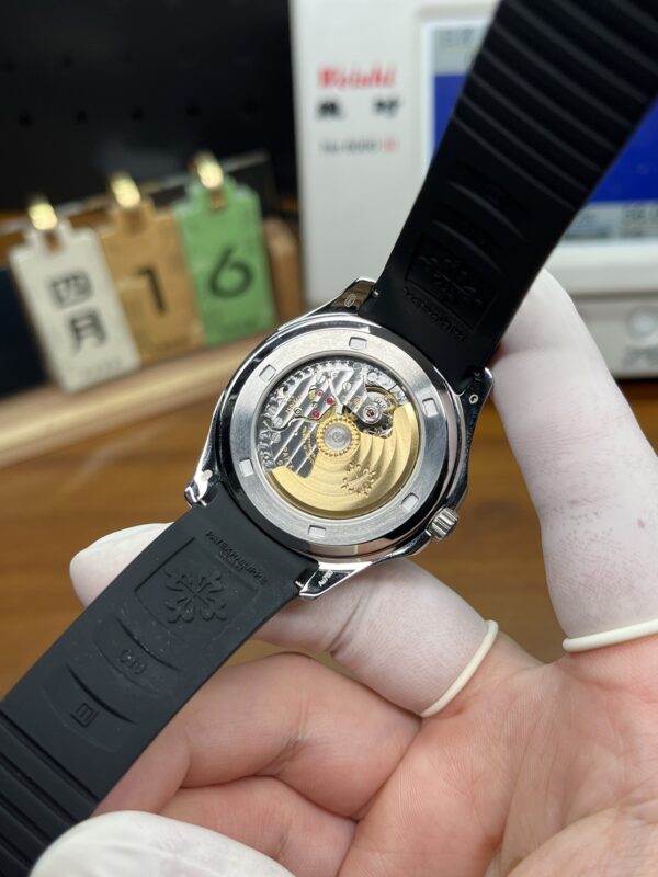 Patek Philippe Aquanaut (AQUANAUT) Black