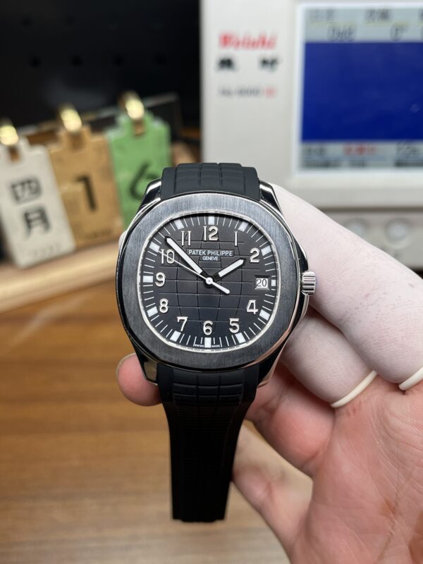 Patek Philippe Aquanaut (AQUANAUT) Black