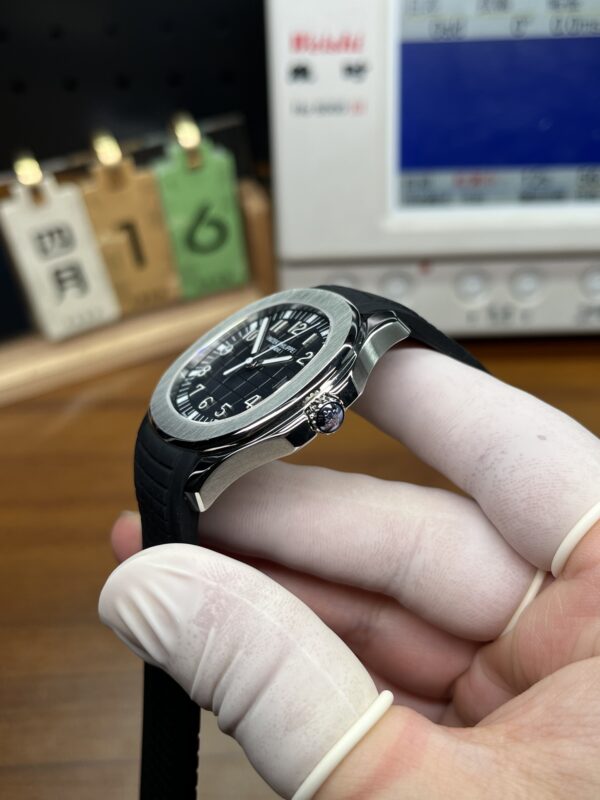 Patek Philippe Aquanaut (AQUANAUT) Black