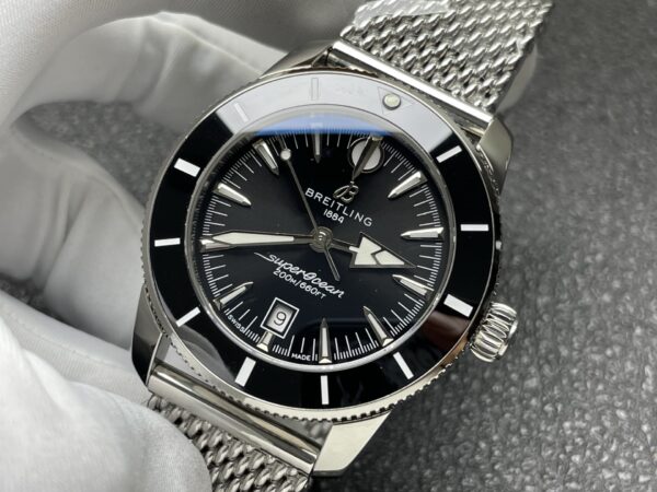 Breitling Superocean (SUPEROCEAN)