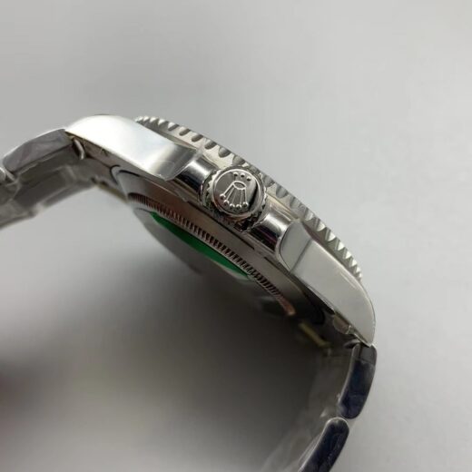 Rolex Submariner (SUBMARINER) Green image 5