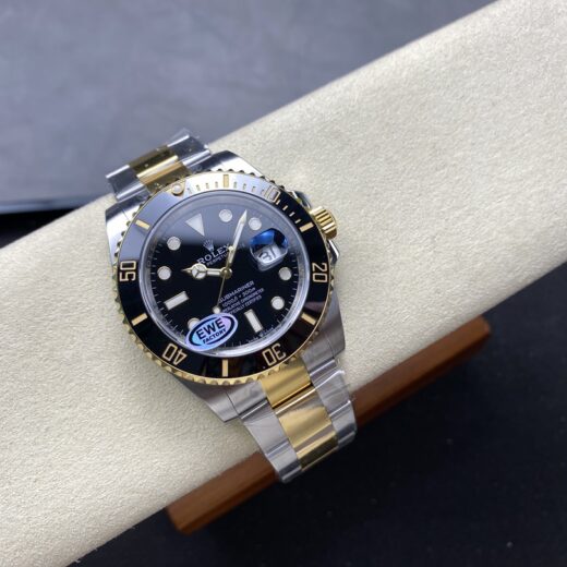 Rolex Submariner 126610 Black image 4
