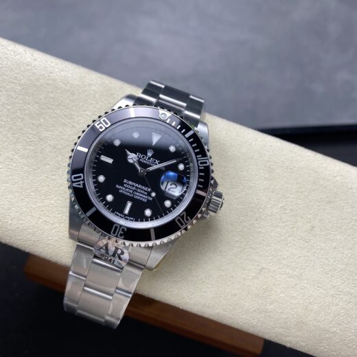 Rolex Submariner 16610 Green image 4
