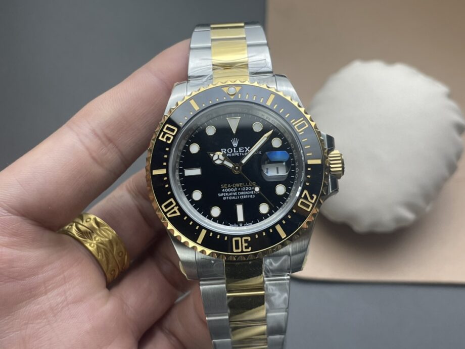 Rolex Sea-Dweller (SEA-DWELLER)