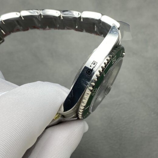 Rolex Submariner (SUBMARINER) Green image 5