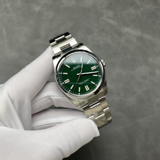 Rolex Oyster Perpetual 124300 Tiffany Blue image 4