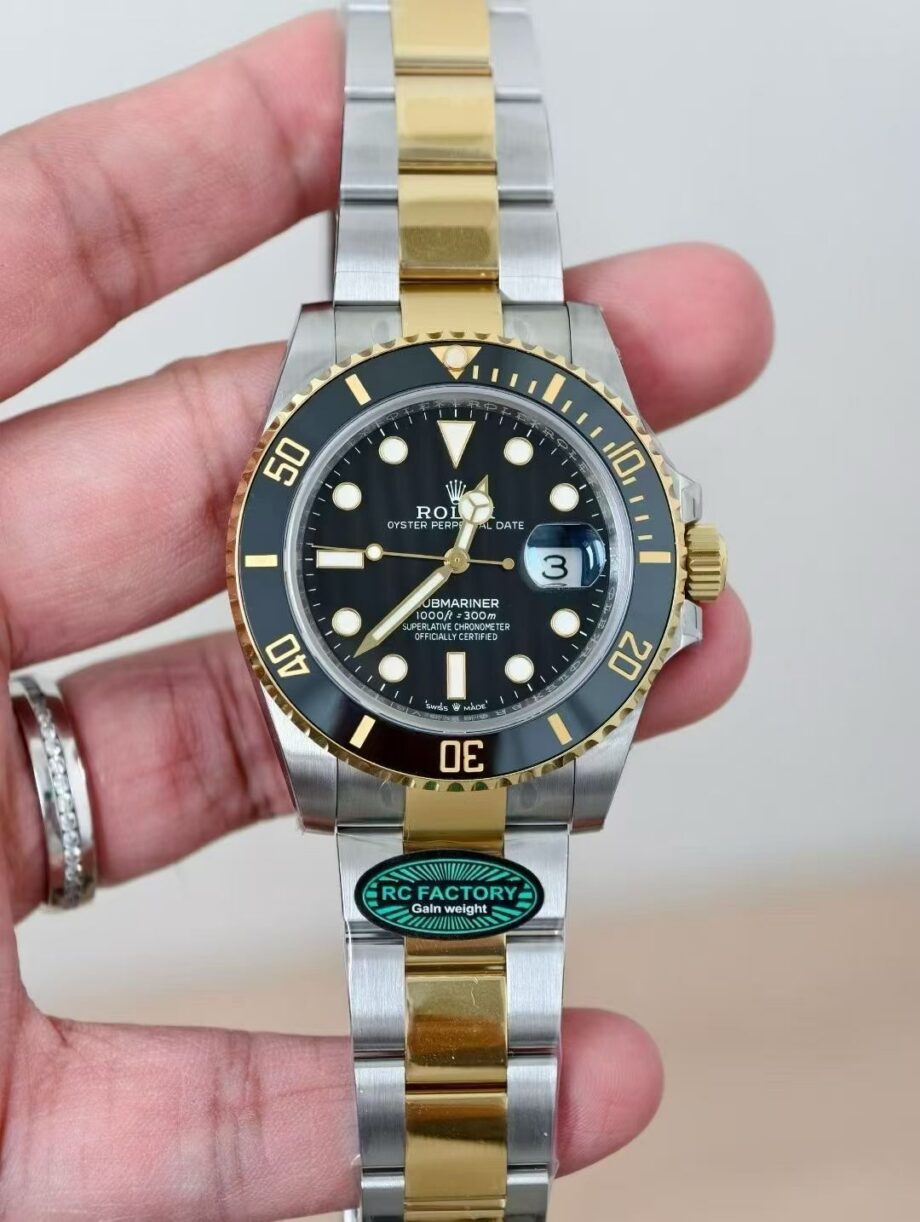 Rolex Submariner (SUBMARINER)