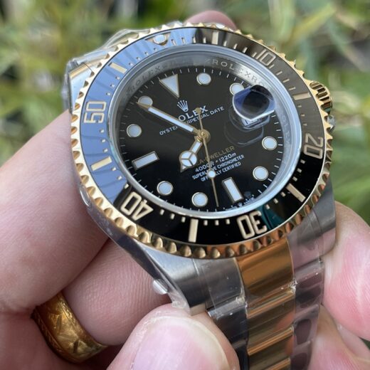 Rolex Sea-Dweller (SEA-DWELLER) Yellow image 5