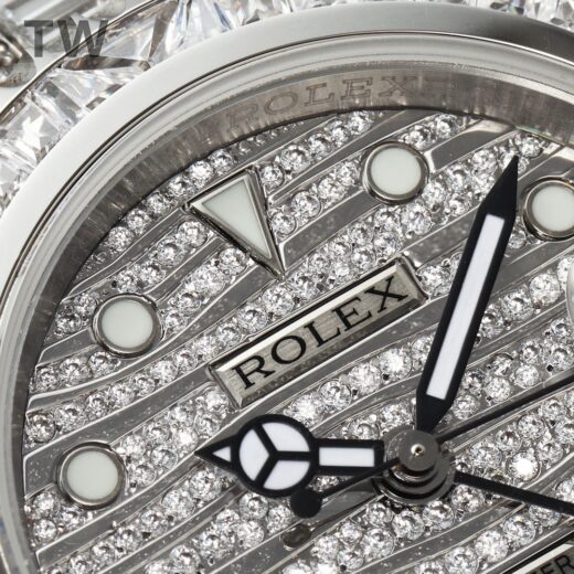 Rolex GMT-Master II 74779B image 4