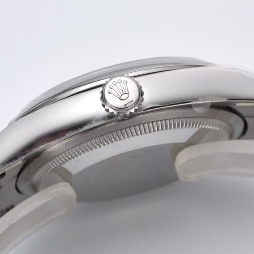 Rolex Oyster Perpetual 126000 Tiffany Blue image 5