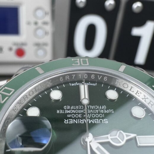 Rolex Submariner (SUBMARINER) Green image 3