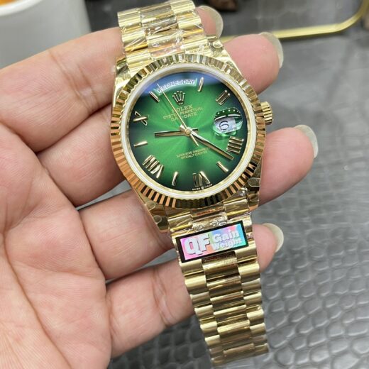 Rolex Watch Reference Pending Green image 3