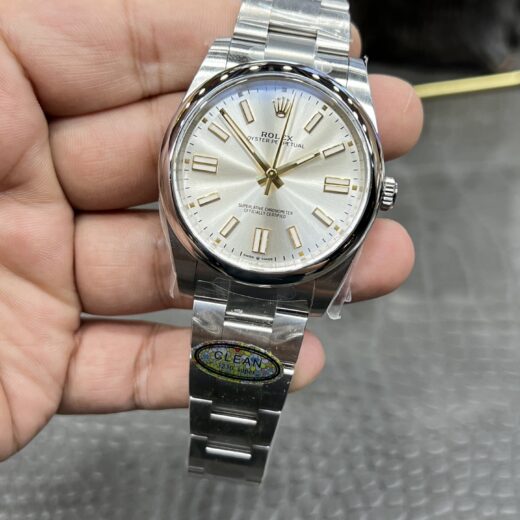 Rolex Oyster Perpetual 3230 Silver image 3