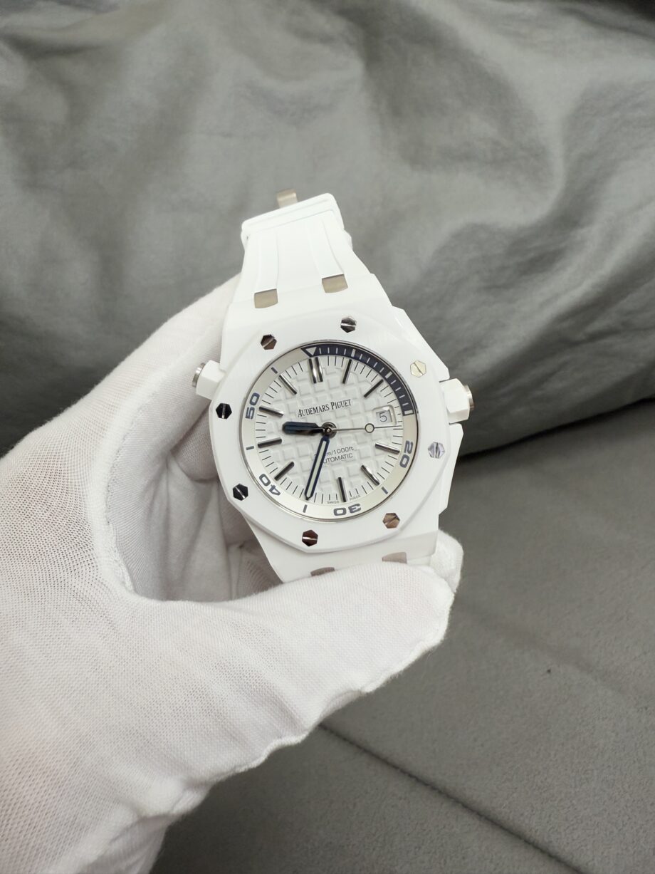 Audemars Piguet Watch 15707 White