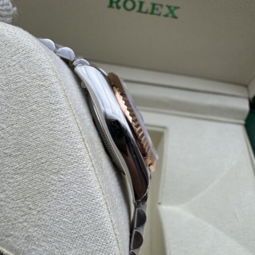 Rolex Datejust (DATEJUST) Rose Gold image 4