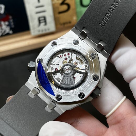 Audemars Piguet Watch 15720 image 5