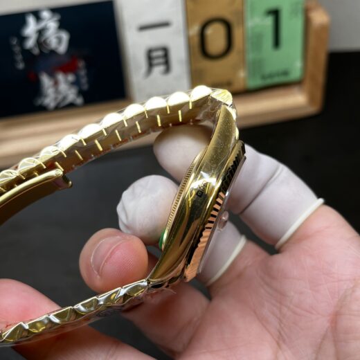 Rolex Datejust (DATEJUST) Yellow image 3