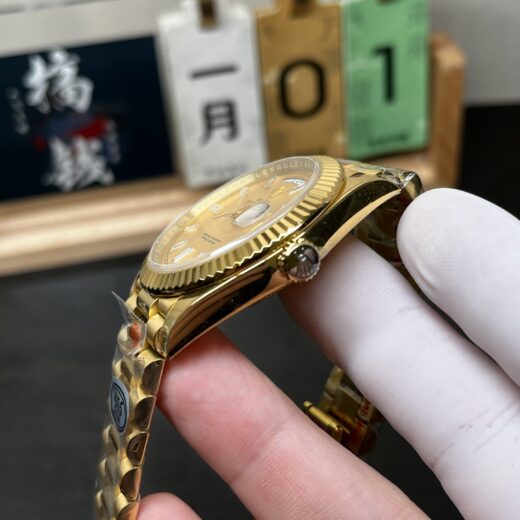 Rolex Datejust (DATEJUST) Yellow image 2