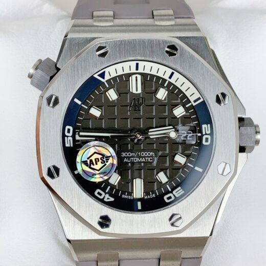 Audemars Piguet Watch 15720 Gray image 4