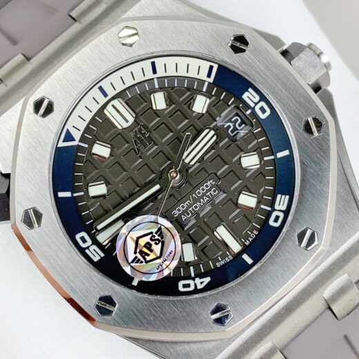 Audemars Piguet Watch 15720 Gray image 5