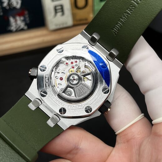 Audemars Piguet Watch 15720 Green image 5