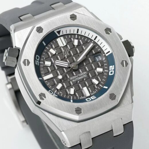 Audemars Piguet Royal Oak Offshore 15720 Black image 2