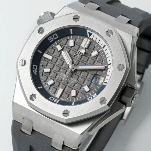 Audemars Piguet Royal Oak Offshore 15720 Black image 3