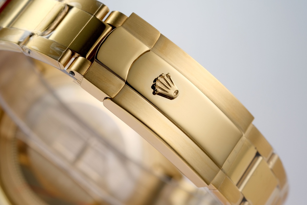 Replica Rolex Sky-Dweller Champagne Dial 42mm 336938 - Image 2